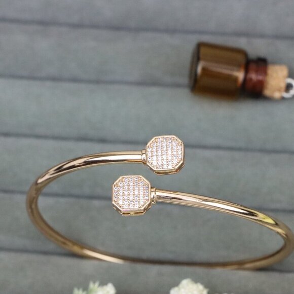 Rose Gold Plated Adjustable Bangle with Octagon Crystal Ends, XPBL0417 - Picture 7 of 13